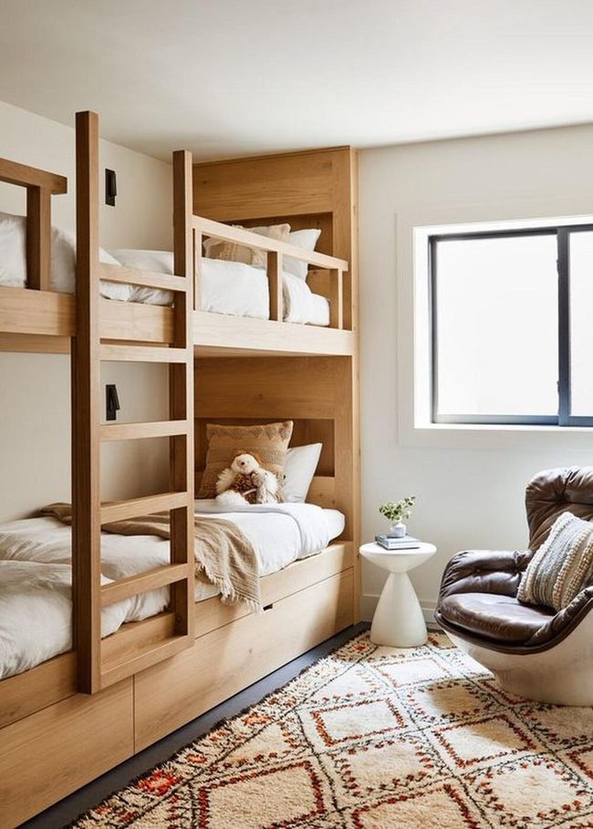 Light Wood Bunks, Open Spaces