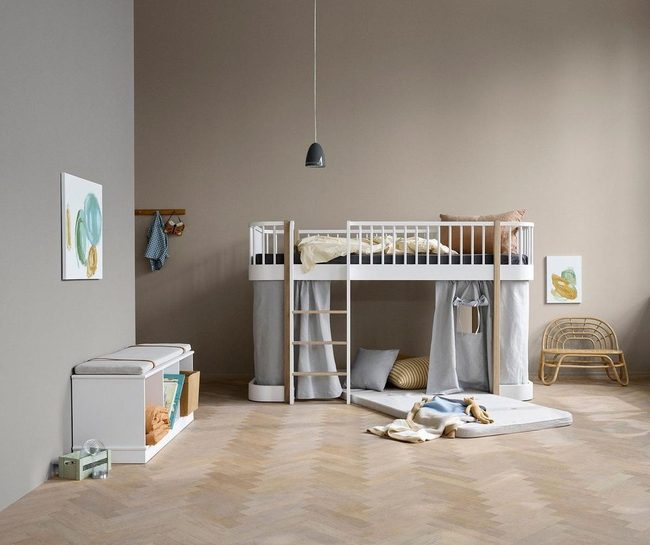 Elevated Sleeping, Open Floor Below