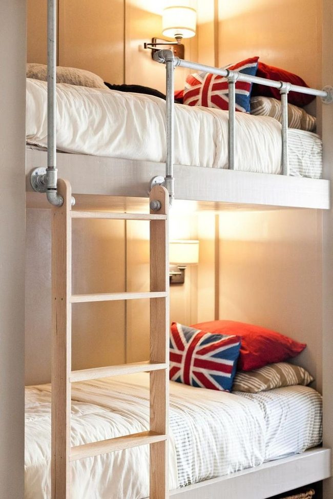 White Bunk Beds, Union Jack Pop