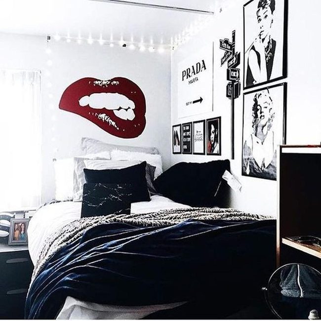Red Lips Black Walls