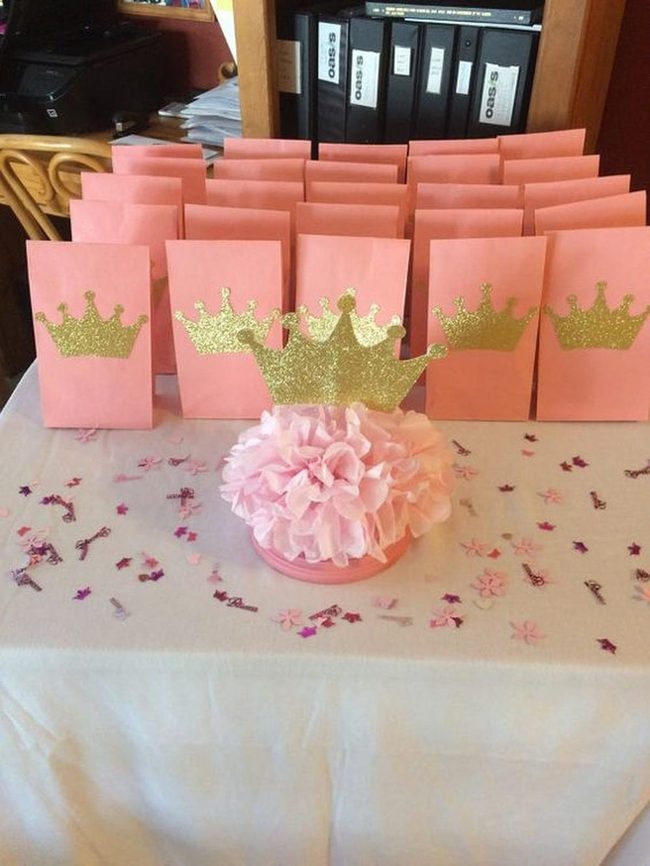 Gold Crown Pink Party