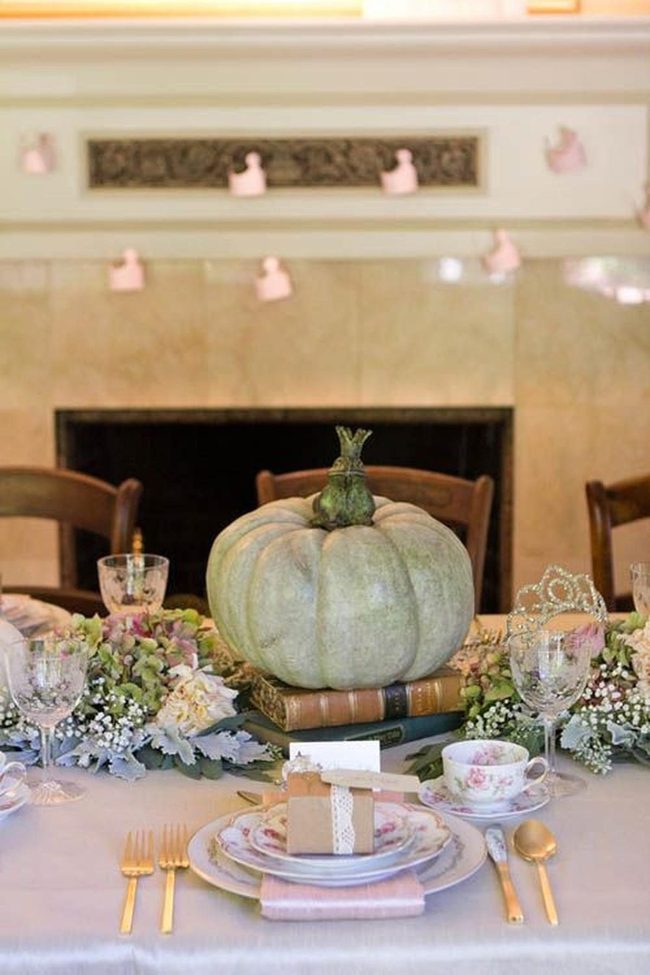 Pale Green Pumpkin Garden Table