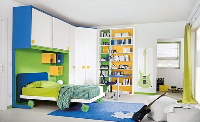 Green Bedroom, Blue Floor Energy