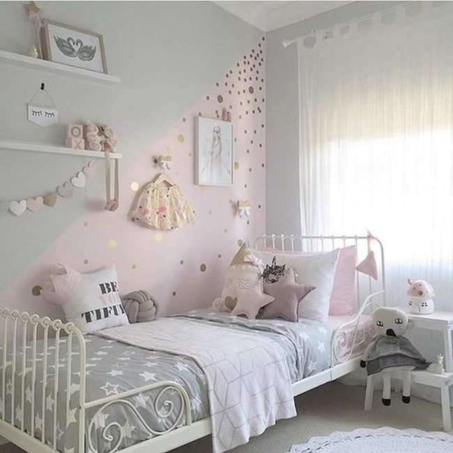 Pink Stars Metal Bed Room