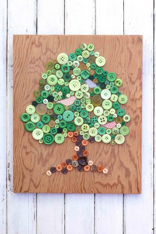Green Button Tree Wall Art