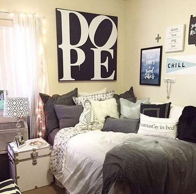 Black And White Statement Signage