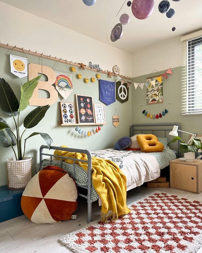 Pastel Green Meets Vibrant Energy