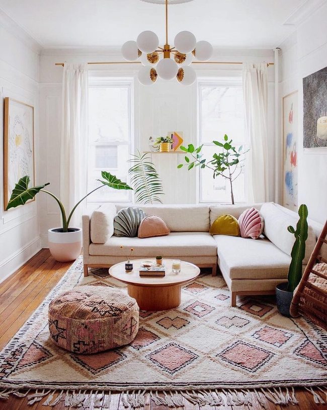Quirky Shell Pillows Everywhere