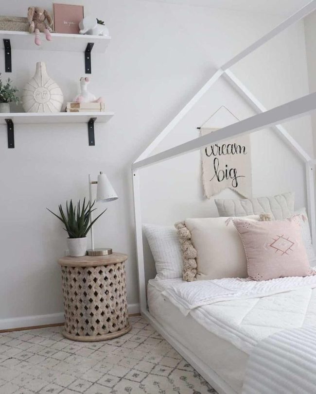 White Canopy Dreams