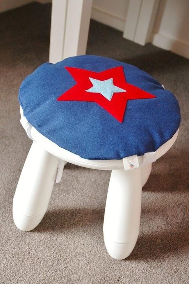 Red Star Kids Stool