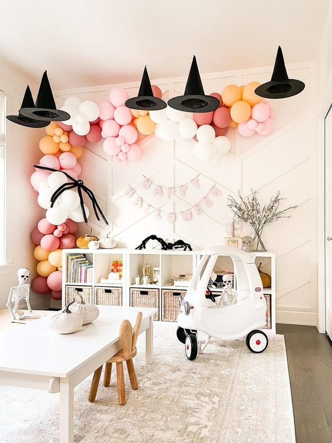 Dangling Black Hats Halloween Party