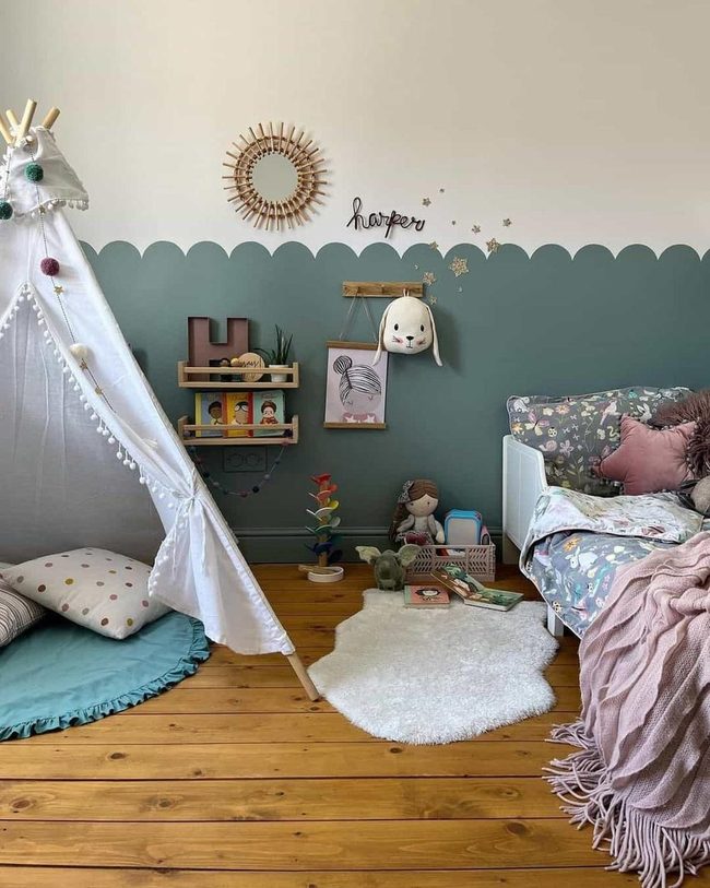 Teal Scallops And Reading Nooks