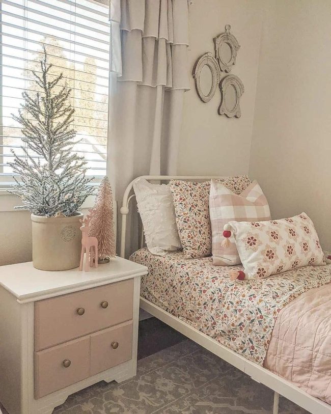 Pink Floral Bedding, Girl'S Room