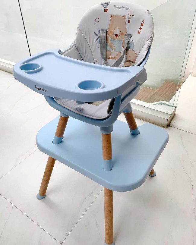 Neutral Minimalist High Chair
