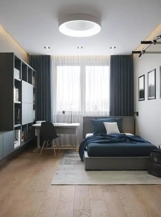 Blue Bedroom, Natural Light