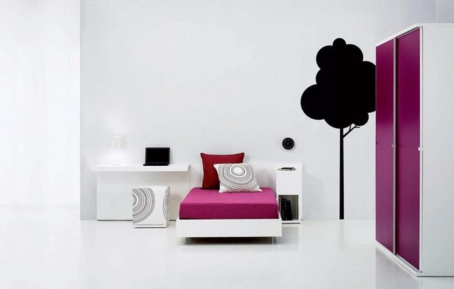 Purple Bedspread, Minimalist Bedroom