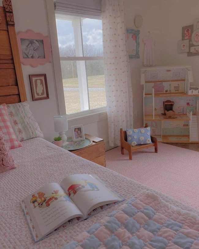Pastel Dollhouse Bedroom Sanctuary