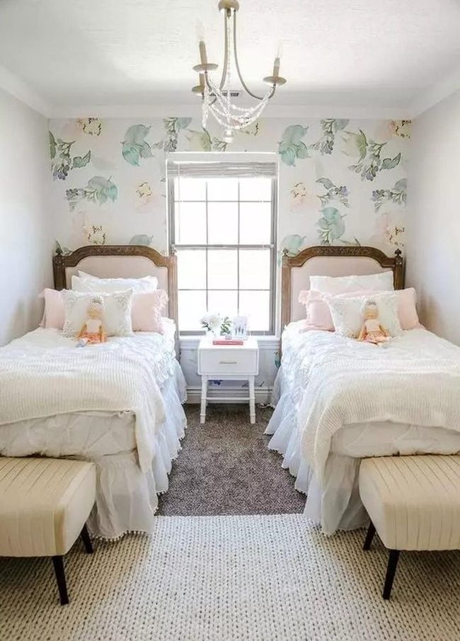 White Twin Beds Pink Pillows