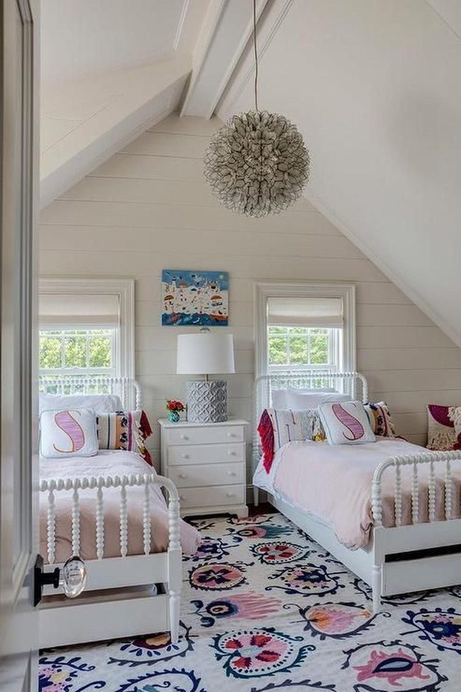 Pink Twin Beds, Patterned Rug, Statement Ceiling