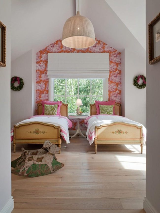 Twin Beds Pink Green Florals