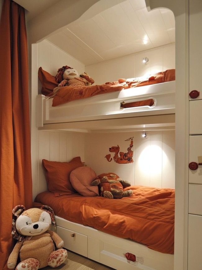 Earth-Toned Sanctuary Walls