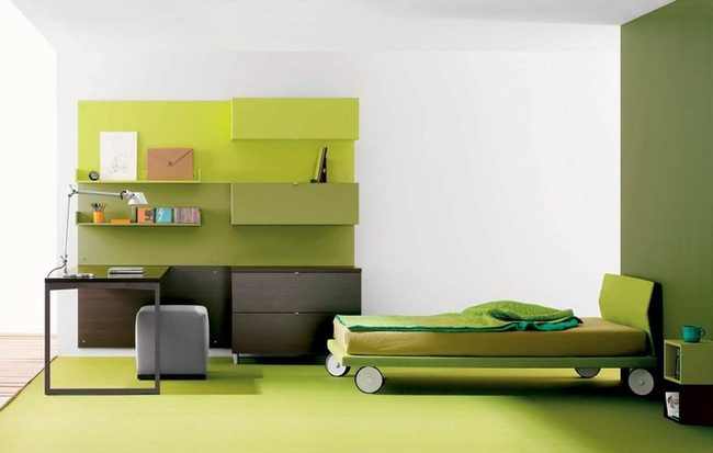 Green Bedroom Balance