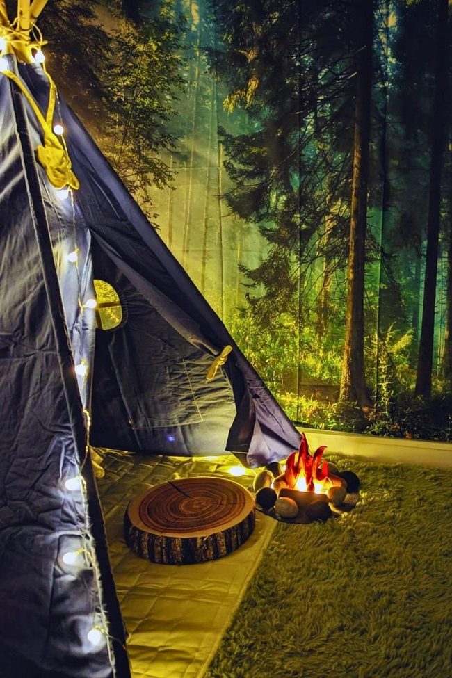 Green Tent Indoor Camping Space
