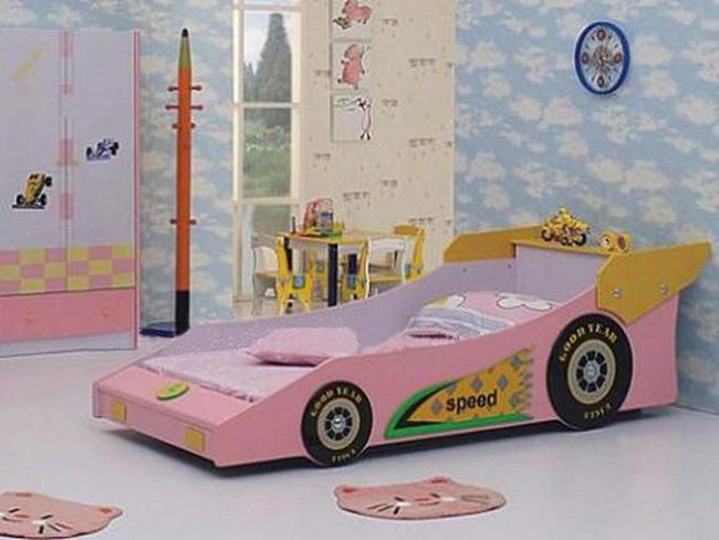 Pink Race Car Bedroom Statement
