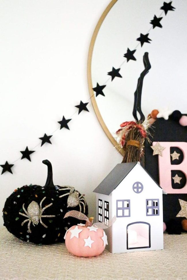 Black Pumpkins, Silver Spiders, Pink Stars