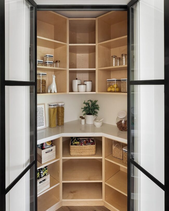 Corner Carousel Pantry for Space Efficiency