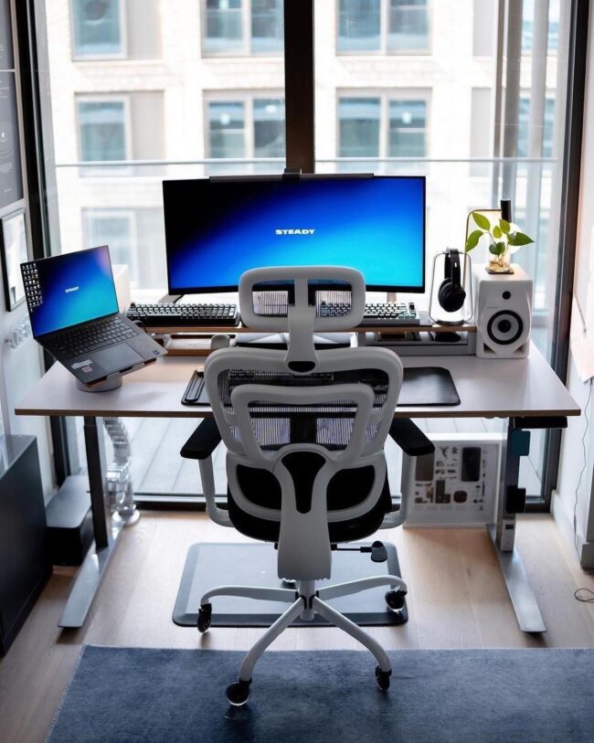 Cool Contemporary with Ergonomic Support