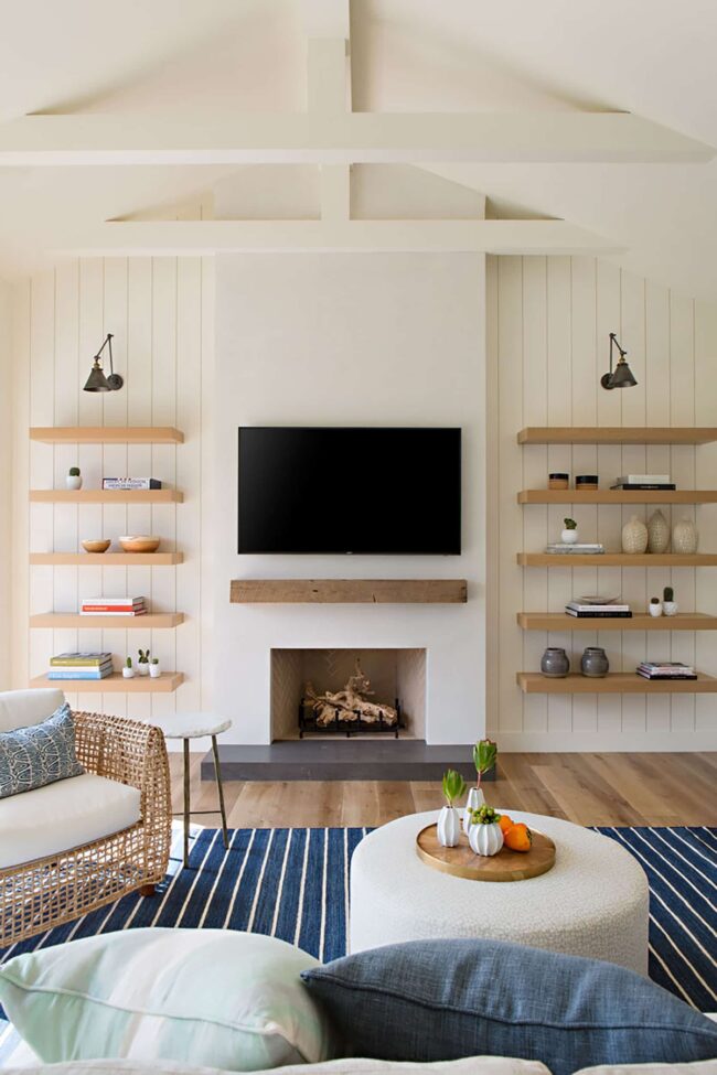 Beach-Inspired Open Shelving Design Ideas