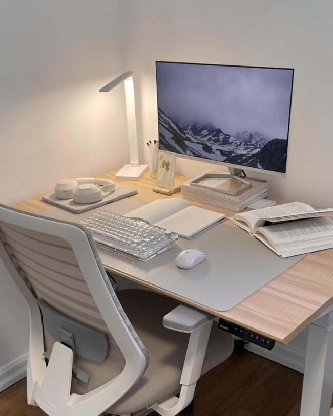 Seamlessly Blending Work and Comfort