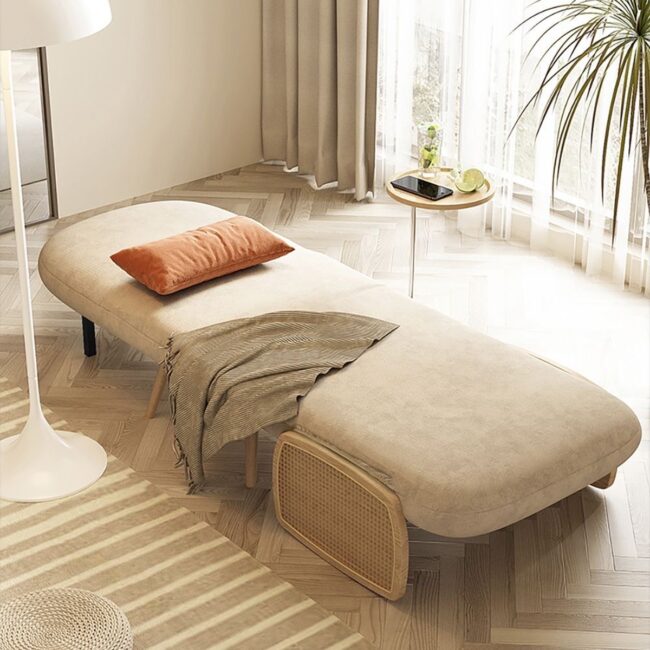 Minimalist Chic Lounger