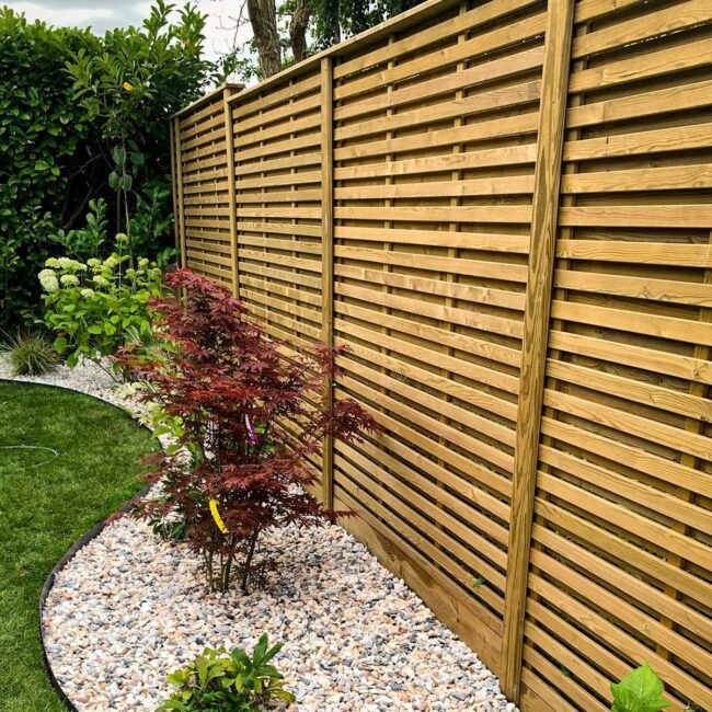 Modern Horizontal Wooden Slat Fence Design