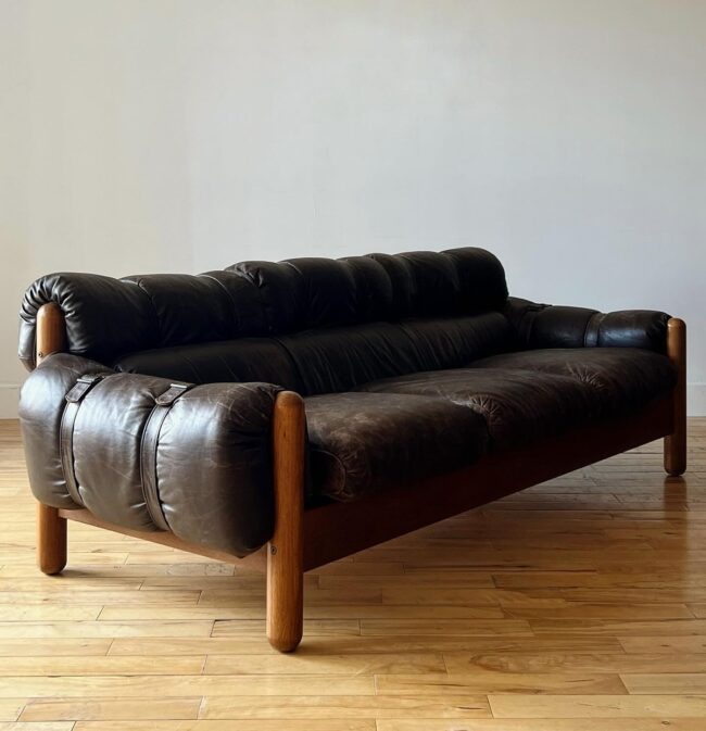 Artful Leather Designs That Captivate Attention