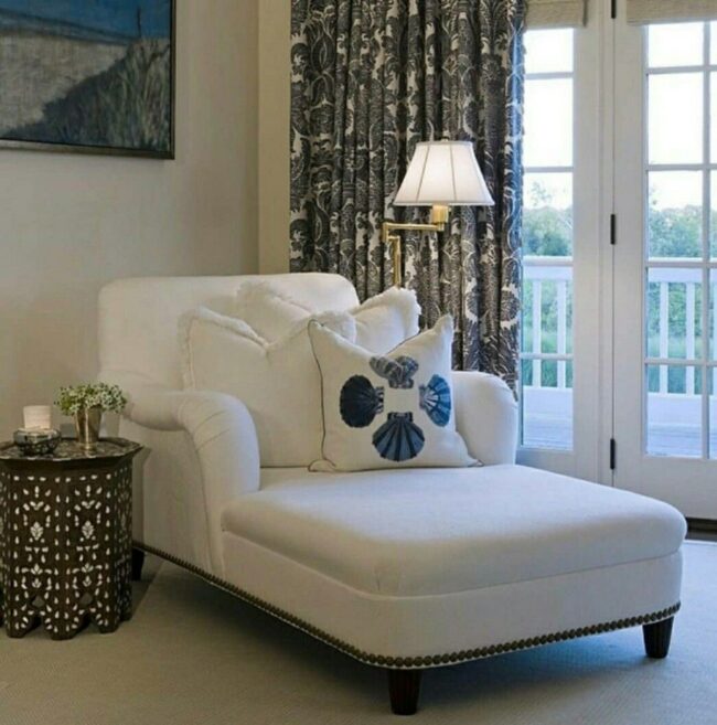 Coastal Comfort Lounge