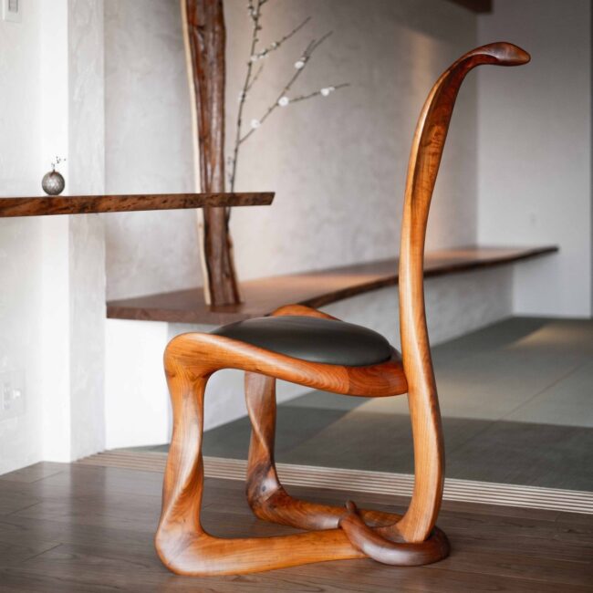 Fluid Wood Elegance