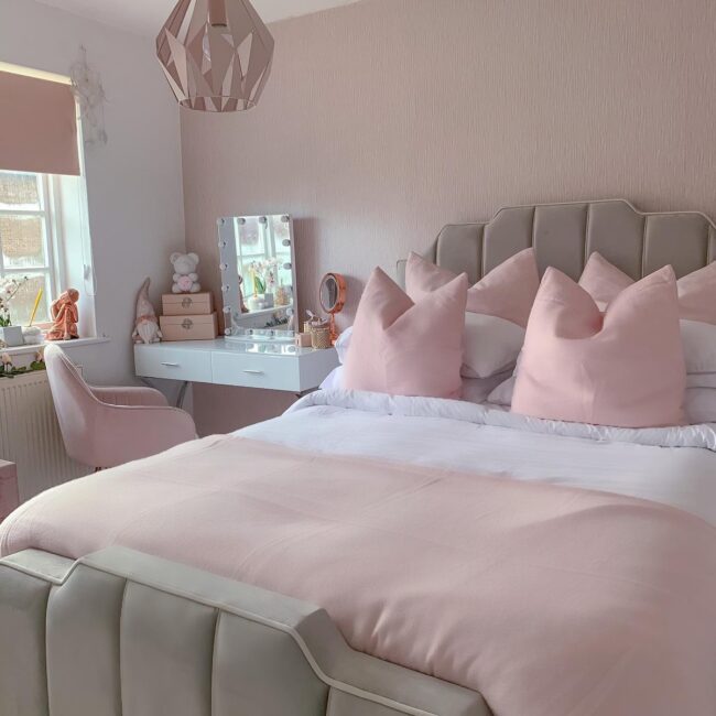 Soft Shades and Chic Appeal