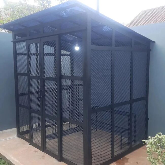 Contemporary Steel-Frame Storage Solution
