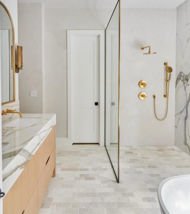 Refined Opulence in Neutral Tones