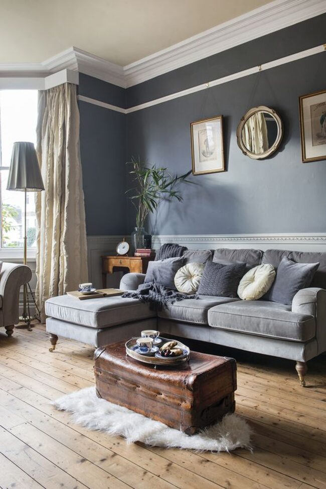 Opulent Victorian Style with Rich Detail