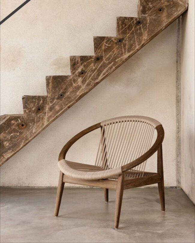 A Sculptural Beauty Statement