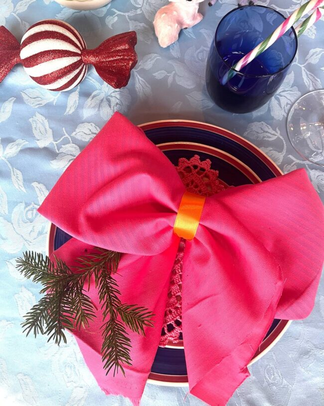 Bright & Cheerful Holiday Decorations