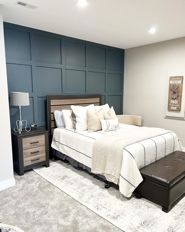 Striking Deep Blue Wall Design Ideas