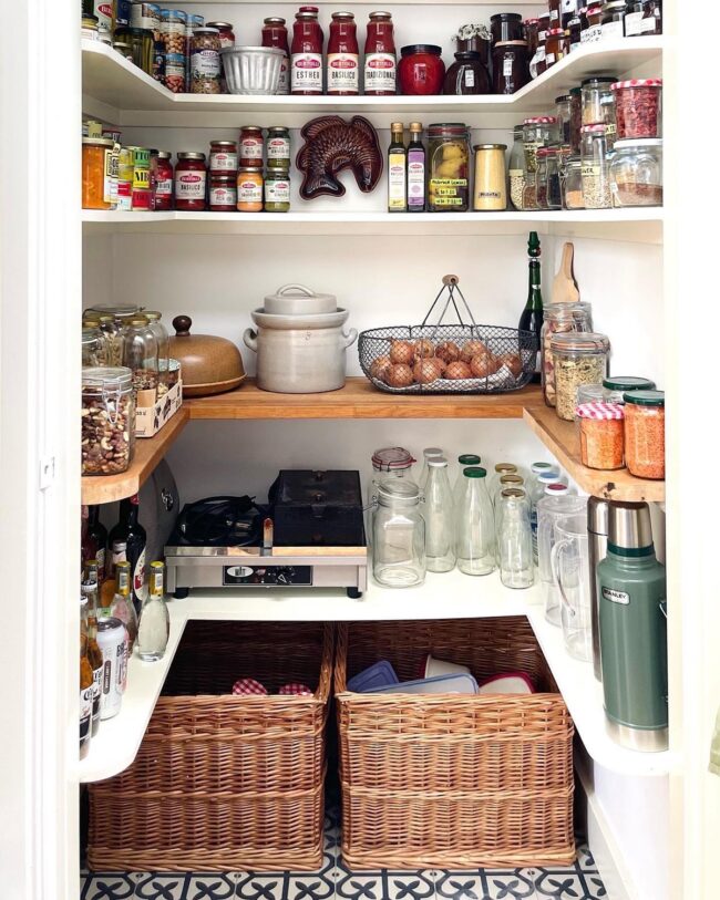 How to Maximize Vertical Space for Pantry