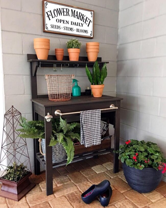 Potting Bench Evoking The Spirit Of A Flower Market